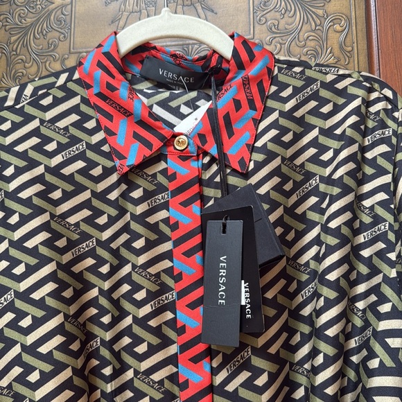 ⭐️⭐️⭐️SOLD ⭐️⭐️⭐️VERSACE La Greca Monogram Print Long sleeve silk shirt dress - Picture 11 of 17